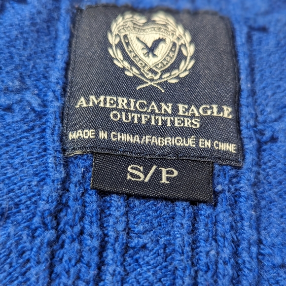American Eagle Knit Sweater - Picture 3 of 3